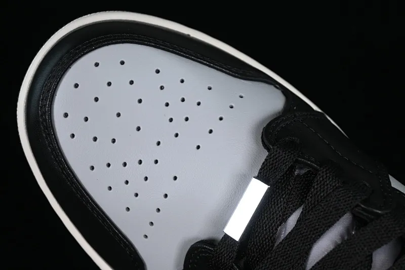 All categories Air Jordan Jordan series basketball shoes Air Jordan 1 Mid Air Jordan 1 Mid SE "Black Chrome" AJ1 Joe 1 Smoked Panda mid-top basketball shoes FB9892-002